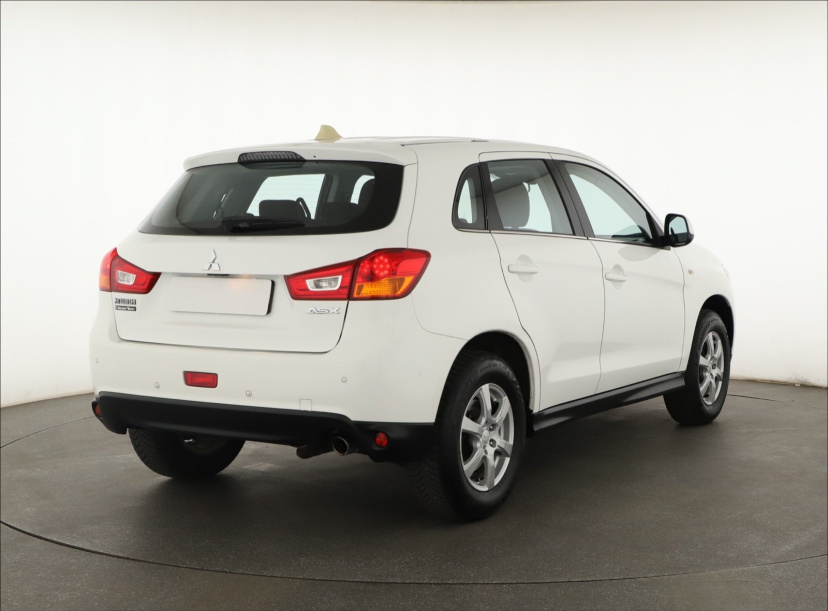 Mitsubishi ASX, 2015