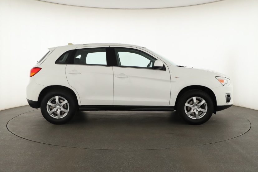 Mitsubishi ASX, 2015