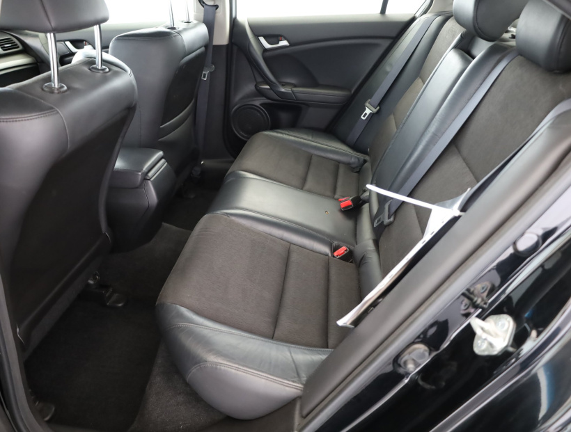Honda Accord, 2011
