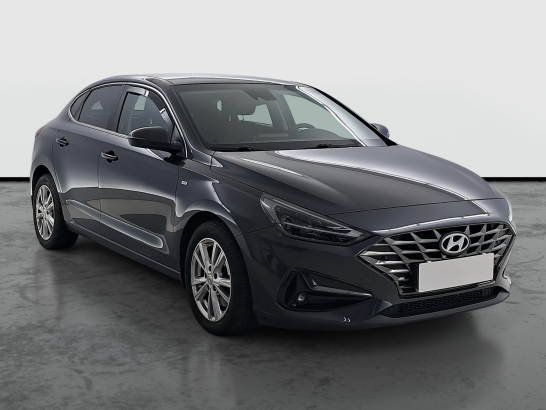 Hyundai i30 Fastback 1.5 T-GDI MHEV