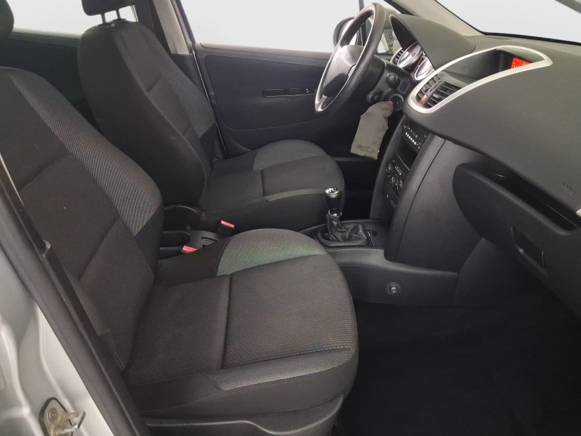Peugeot 207, 2010