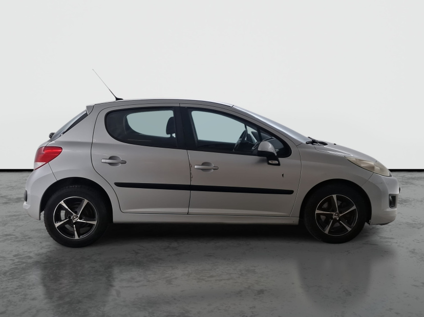 Peugeot 207, 2010