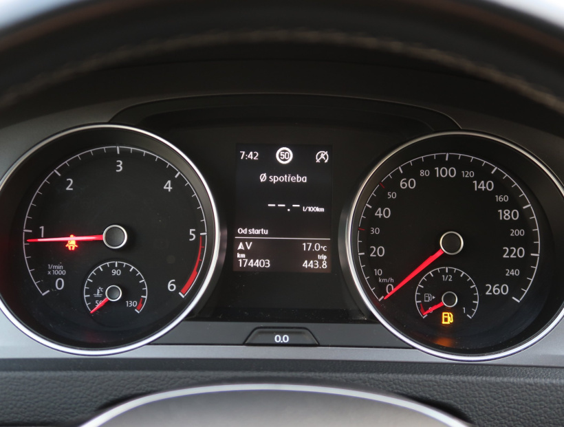 Volkswagen Golf, 2016