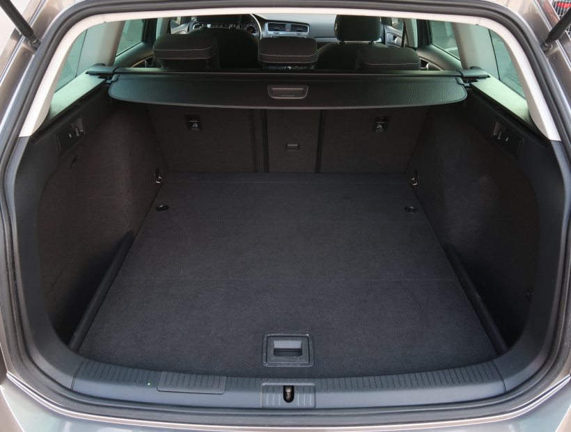Volkswagen Golf, 2016