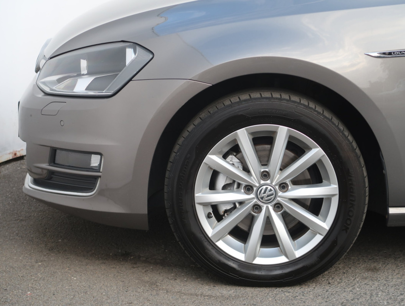 Volkswagen Golf, 2016