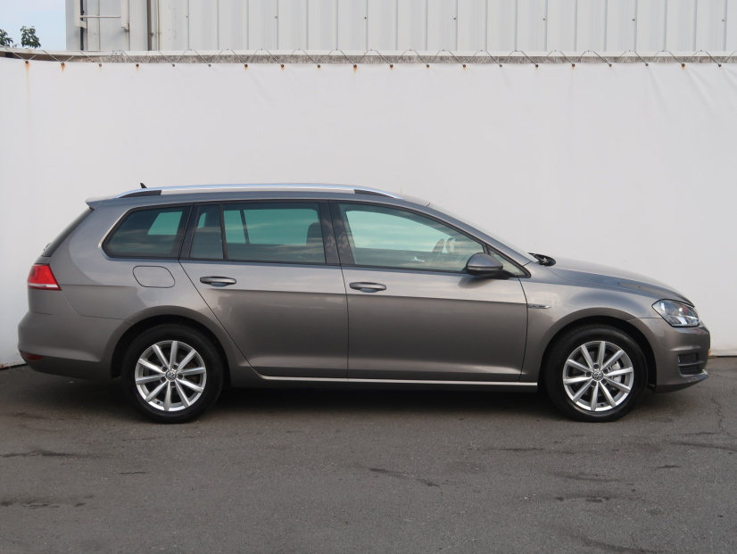 Volkswagen Golf, 2016