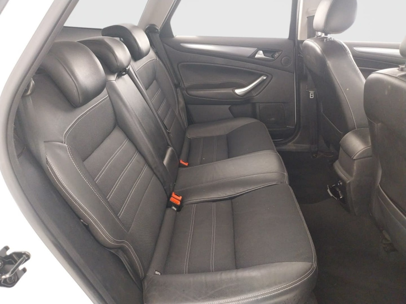 Ford Mondeo, 2011