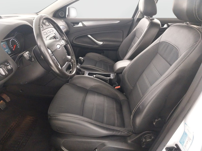Ford Mondeo, 2011