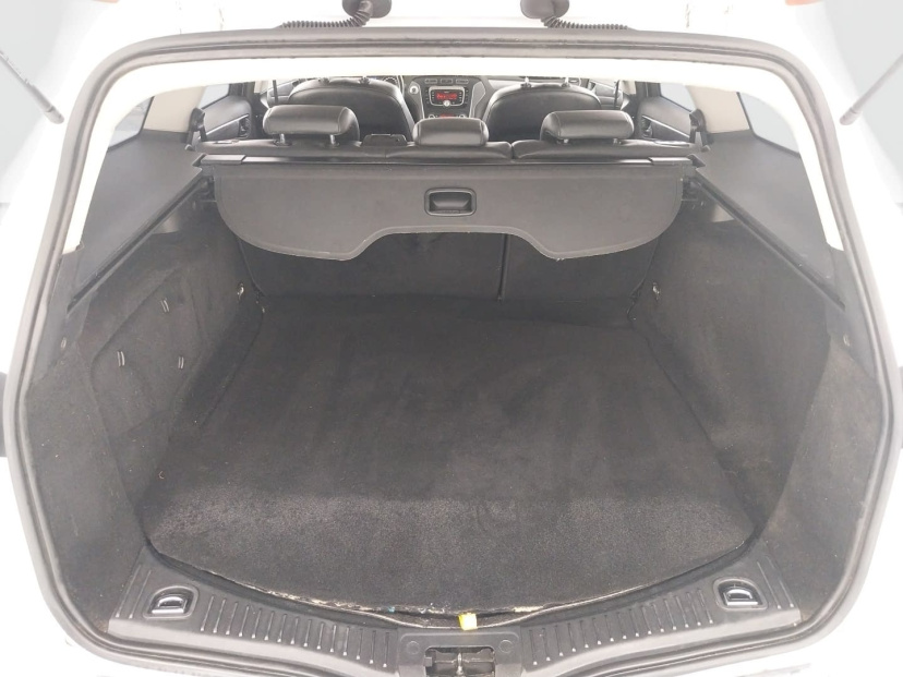 Ford Mondeo, 2011