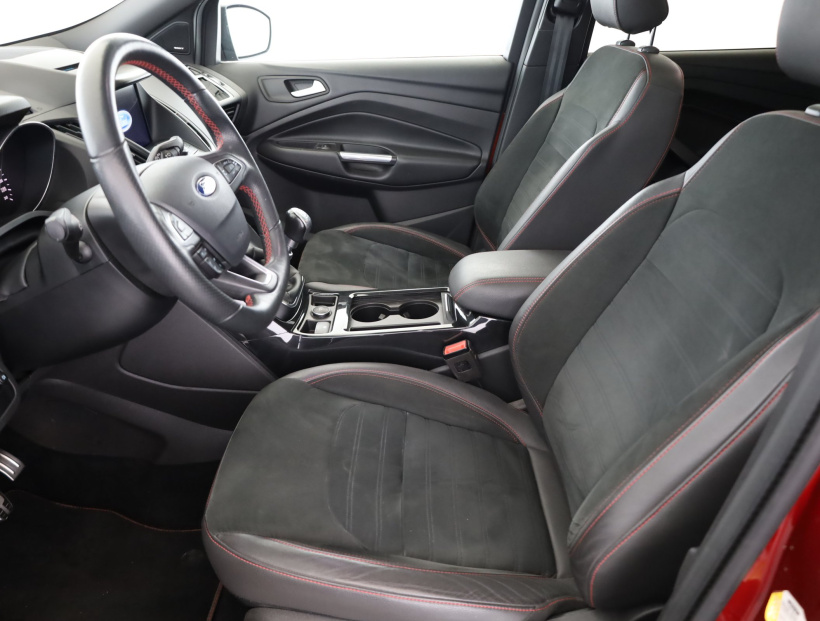 Ford Kuga, 2020