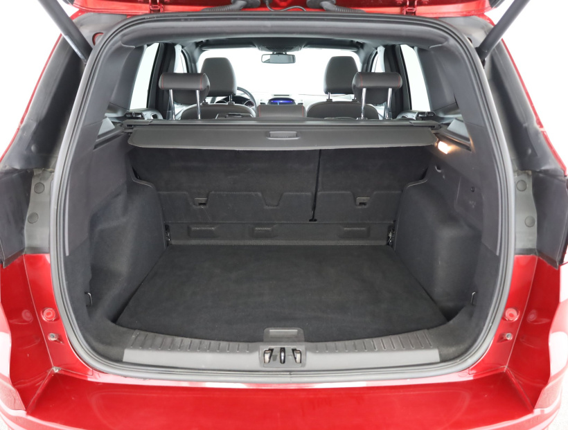 Ford Kuga, 2020