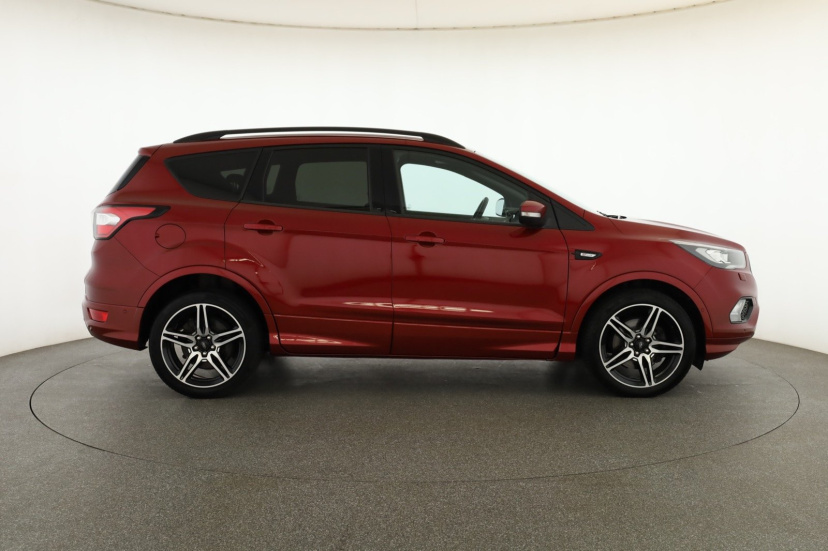 Ford Kuga, 2020
