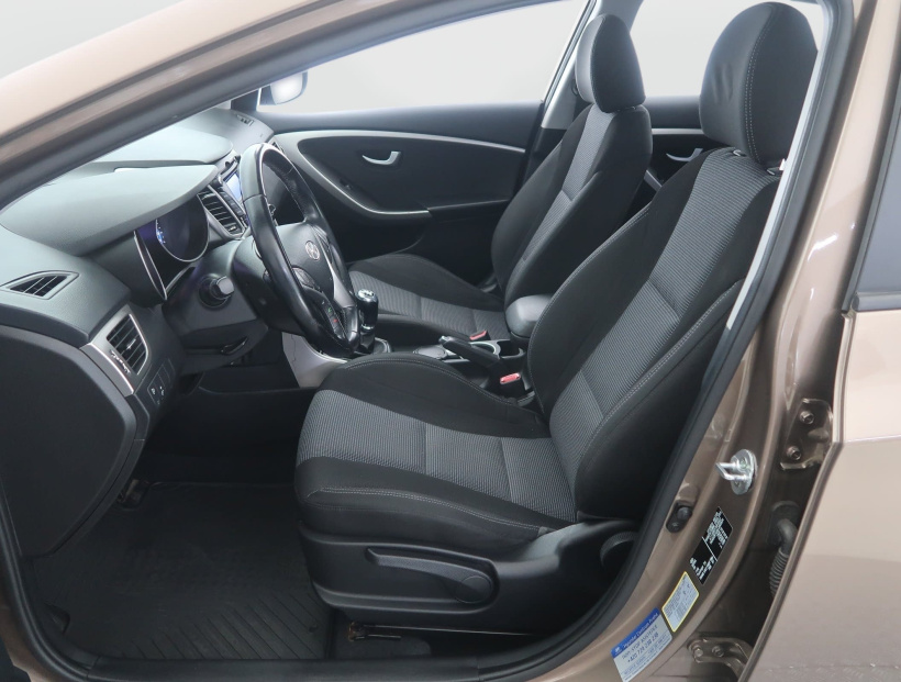 Hyundai i30, 2015