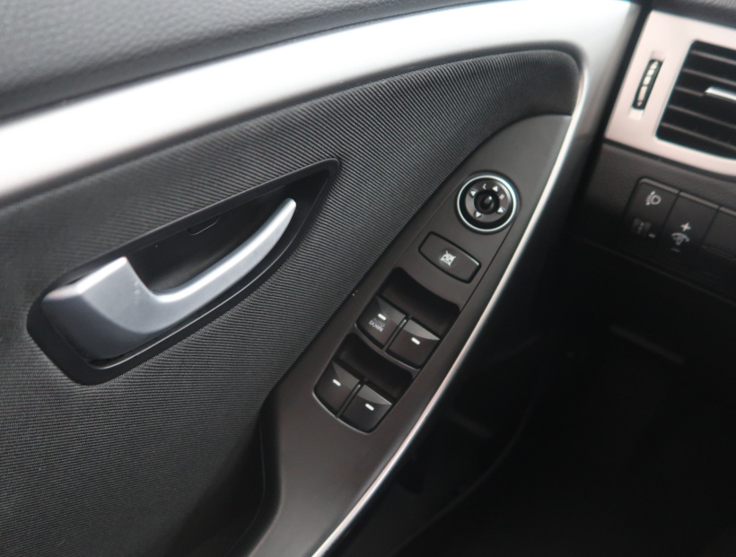 Hyundai i30, 2015