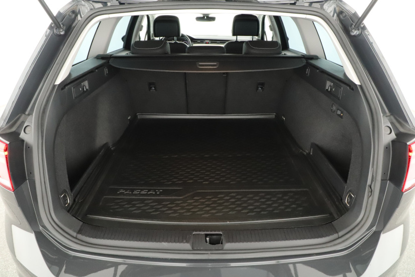 Volkswagen Passat, 2020