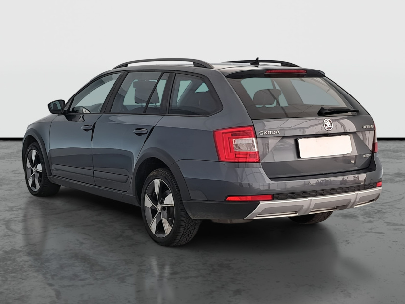 Škoda Octavia Scout, 2014