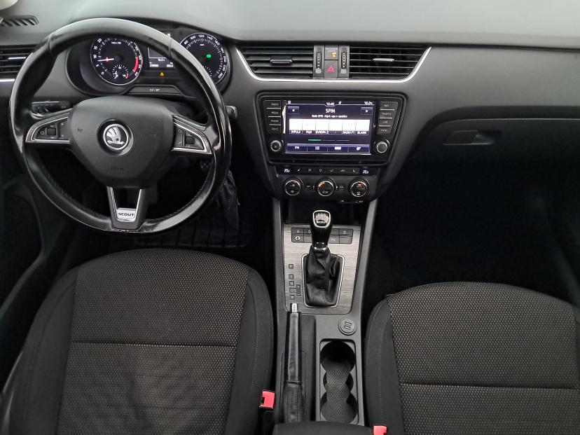 Škoda Octavia Scout, 2014