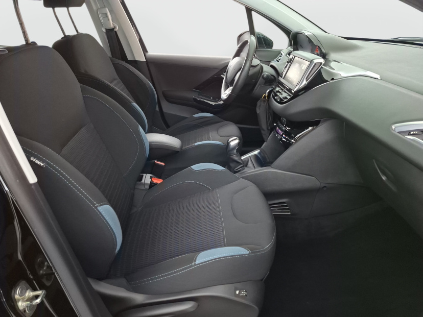 Peugeot 208, 2015