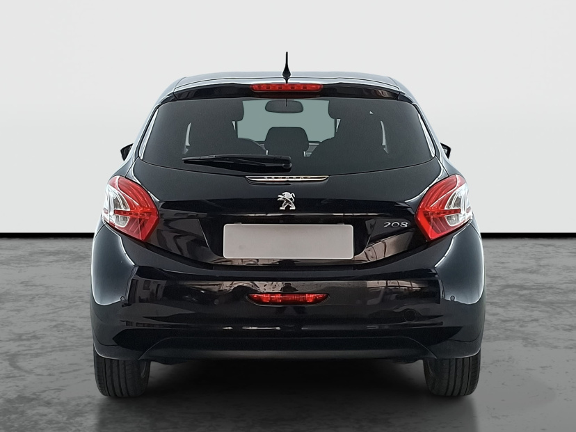 Peugeot 208, 2015