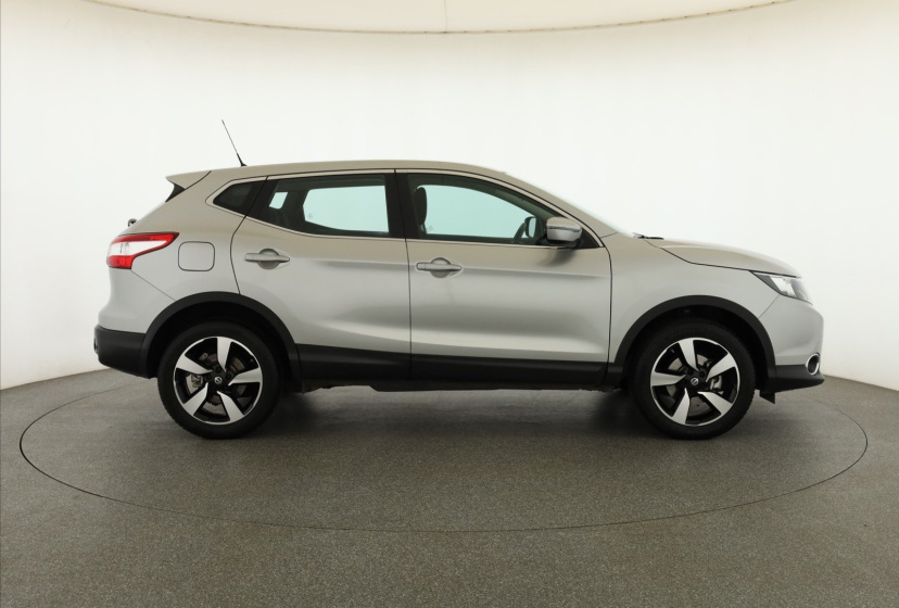 Nissan Qashqai, 2016