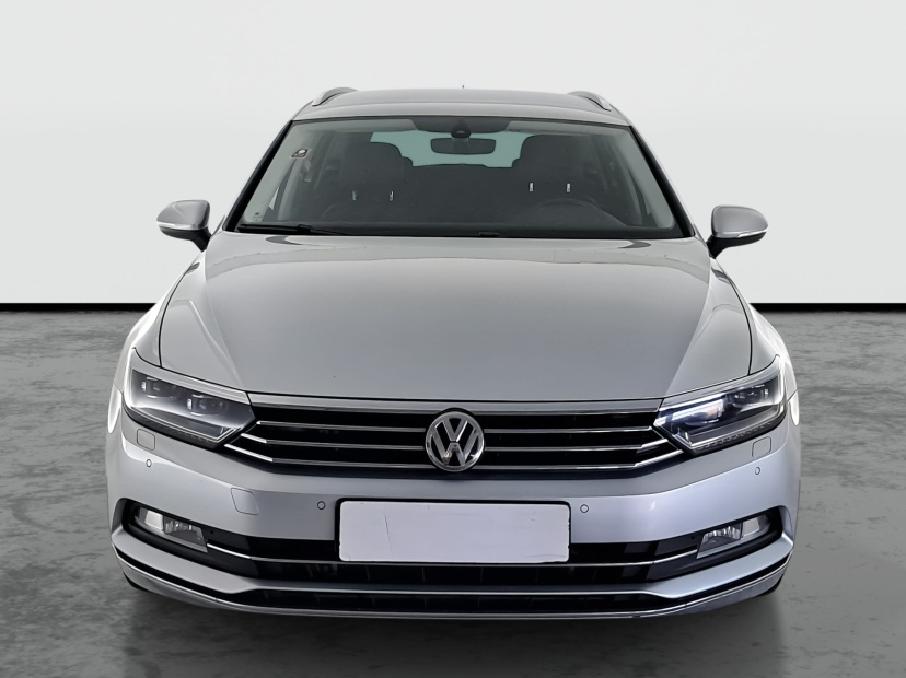 Volkswagen Passat, 2015