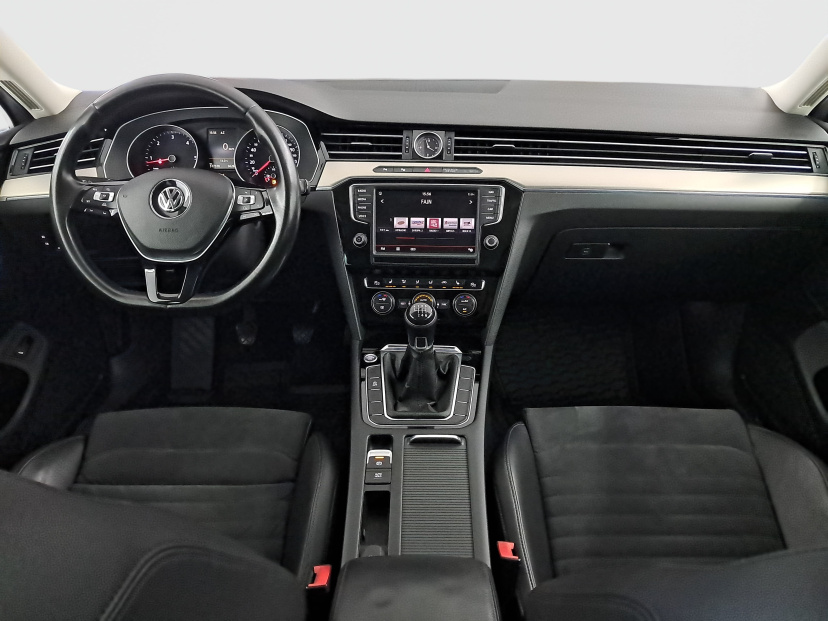 Volkswagen Passat, 2015
