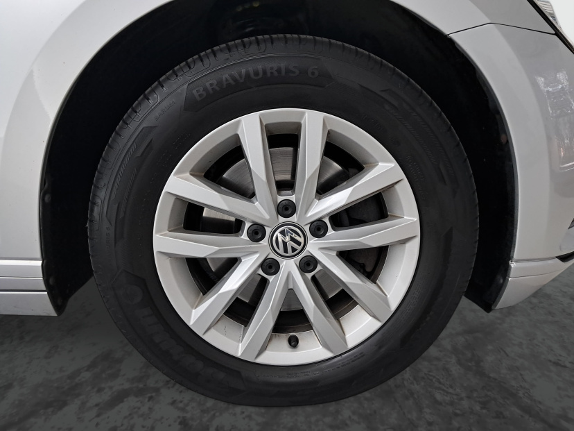 Volkswagen Passat, 2019