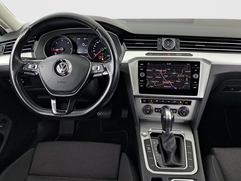 Volkswagen Passat, 2019