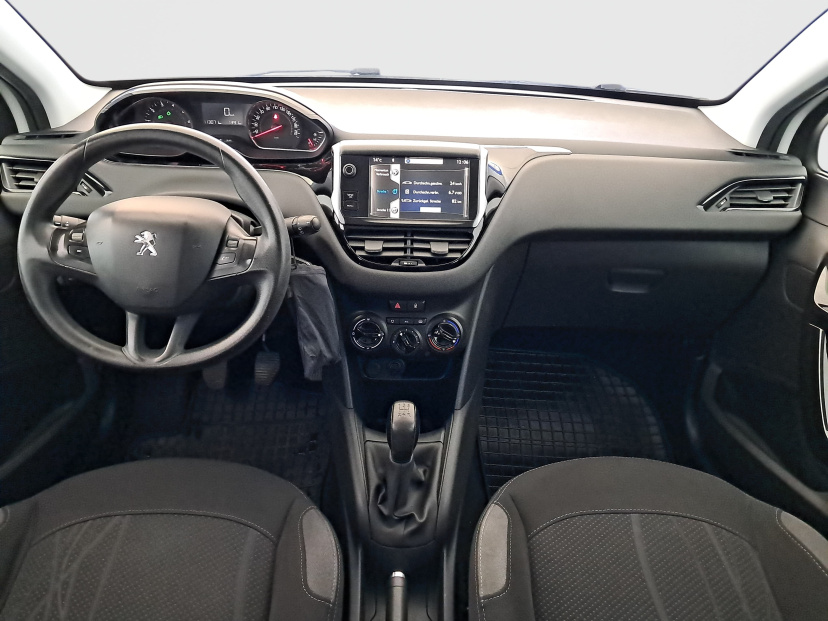 Peugeot 208, 2013