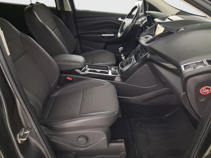 Ford Kuga, 2017