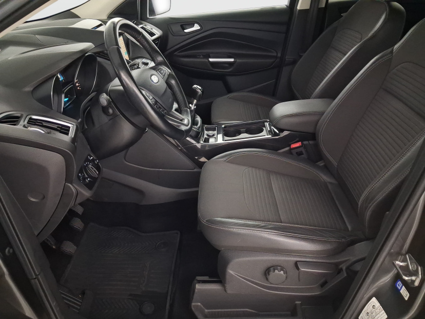 Ford Kuga, 2017