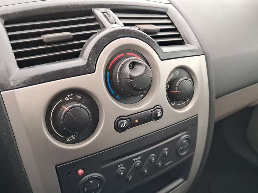 Renault Megane, 2003