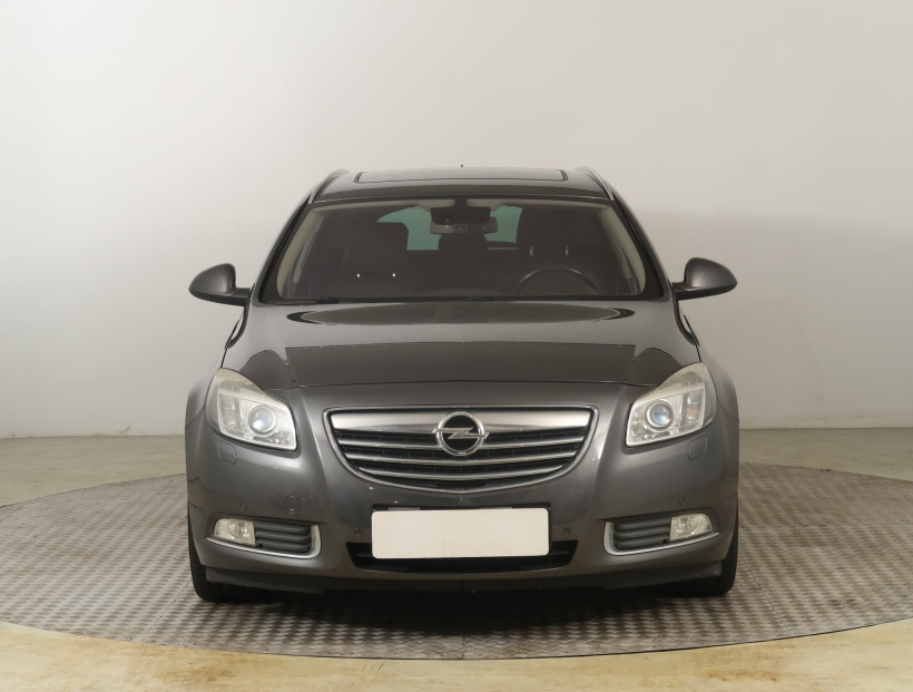 Opel Insignia, 2010