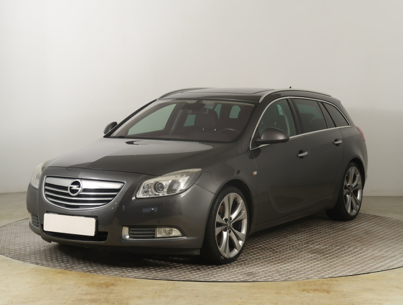 Opel Insignia, 2010