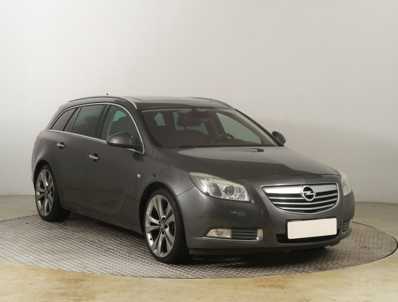 Opel Insignia, 2010