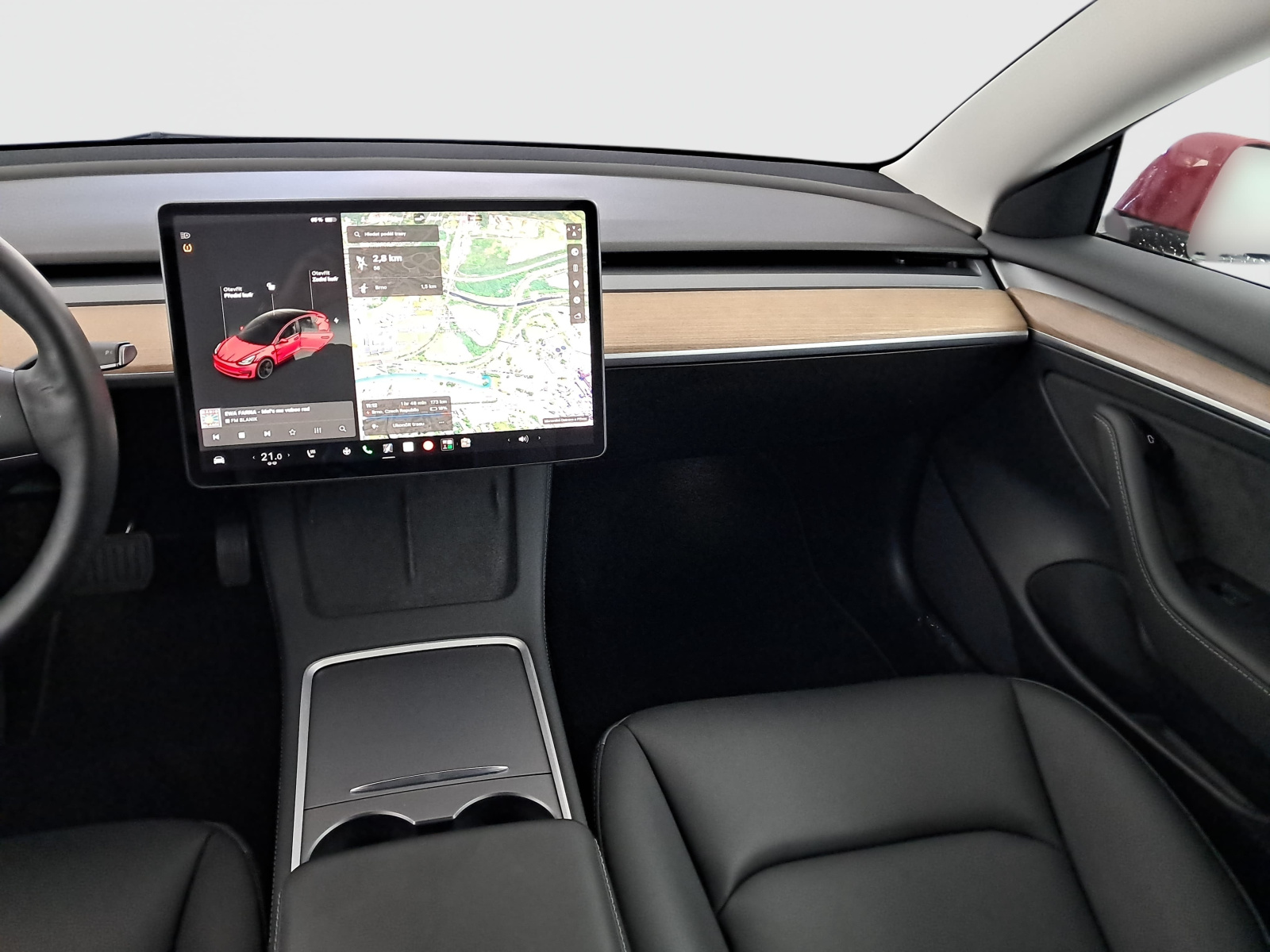 Tesla Model 3 Long Range AWD – fotografie 11
