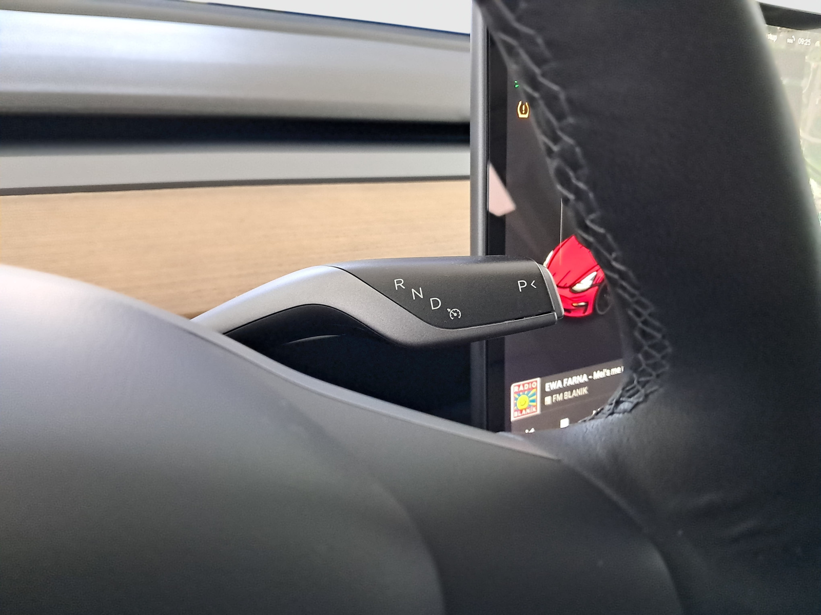 Tesla Model 3 Long Range AWD – fotografie 18