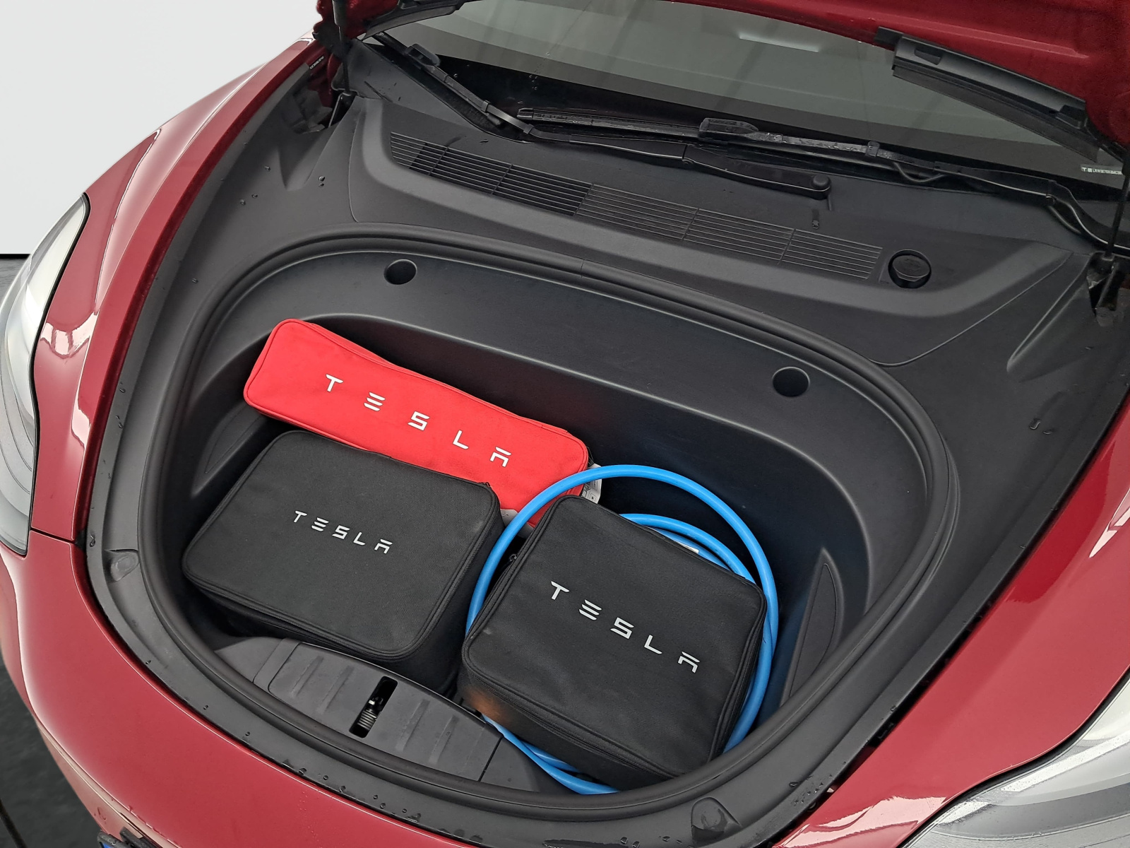 Tesla Model 3 Long Range AWD – fotografie 27