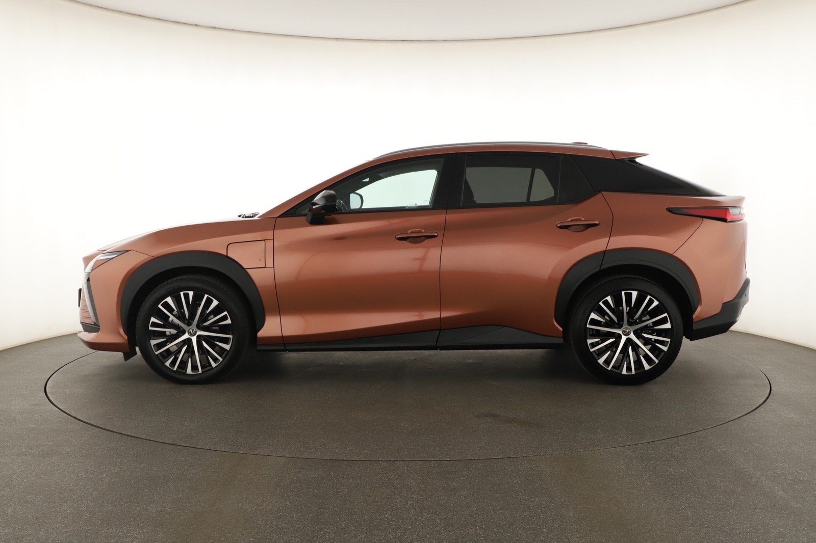 Lexus RZ - 2026