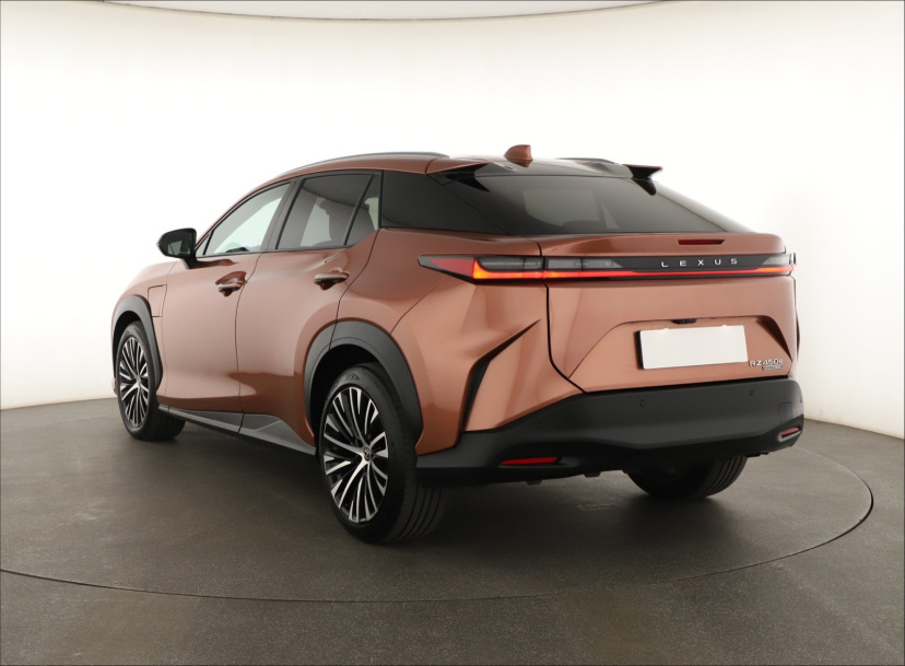 Lexus RZ, 2026