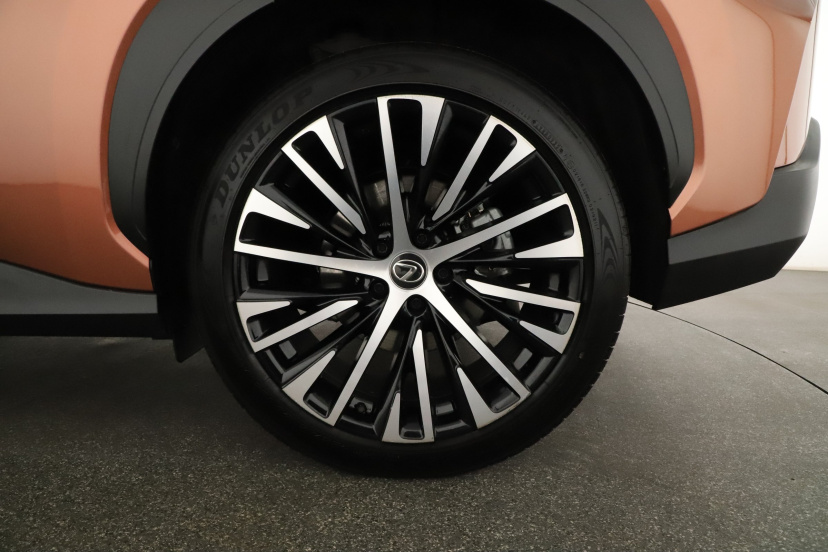 Lexus RZ, 2026