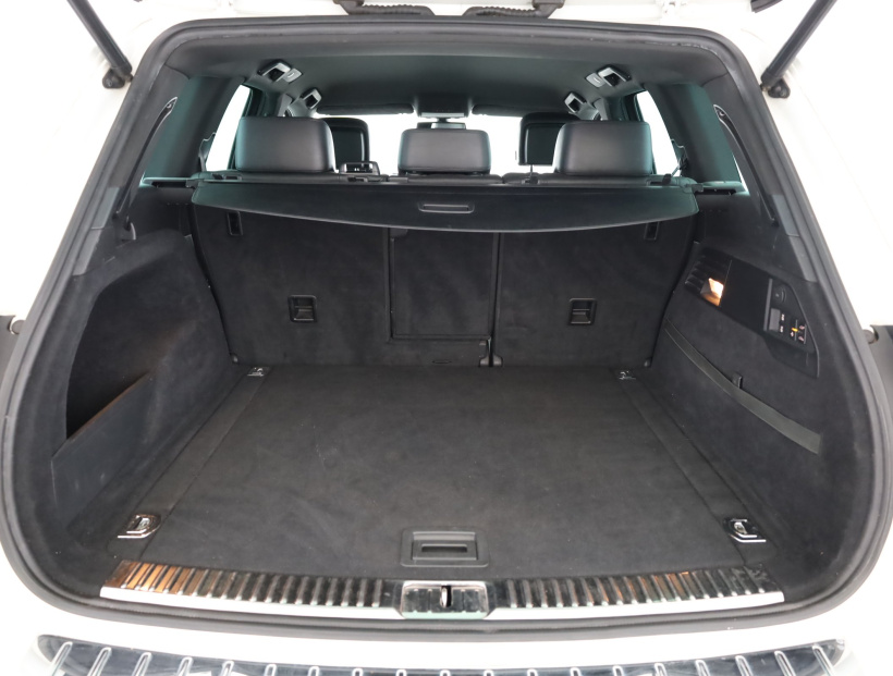 Volkswagen Touareg, 2012