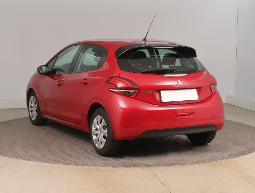Peugeot 208, 2015
