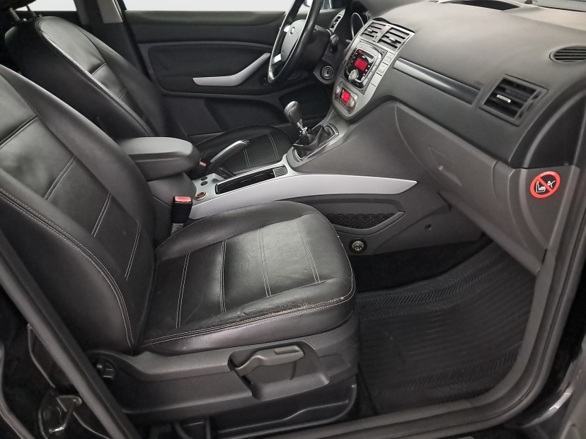 Ford Kuga, 2010