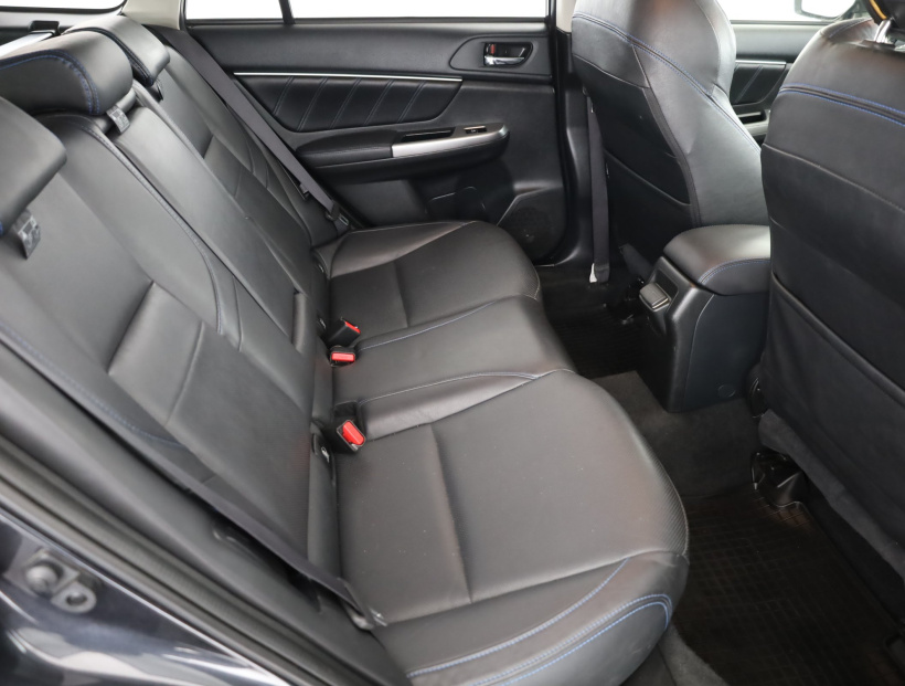Subaru Levorg, 2015