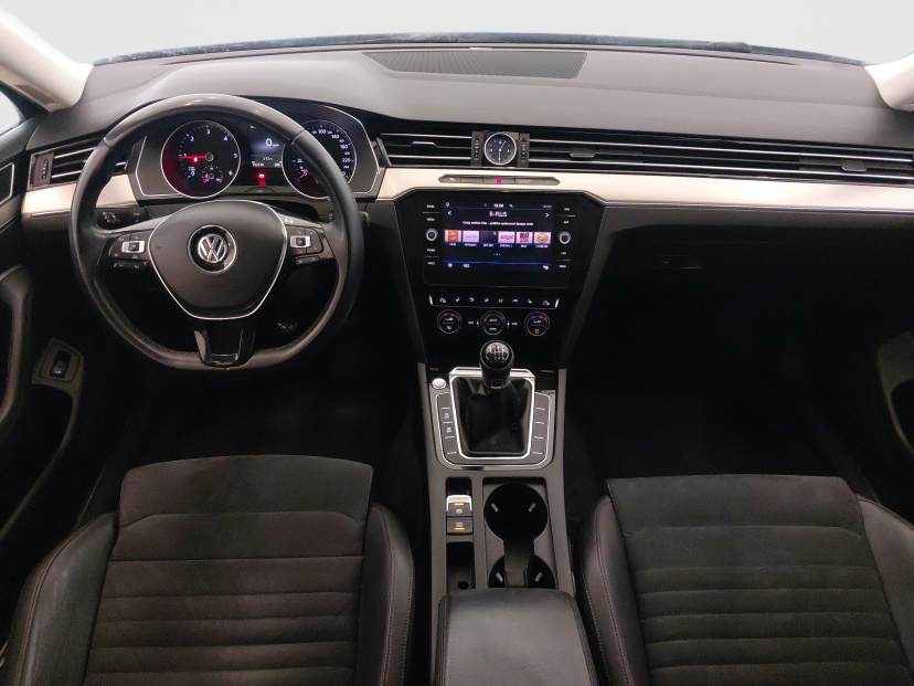 Volkswagen Passat, 2017