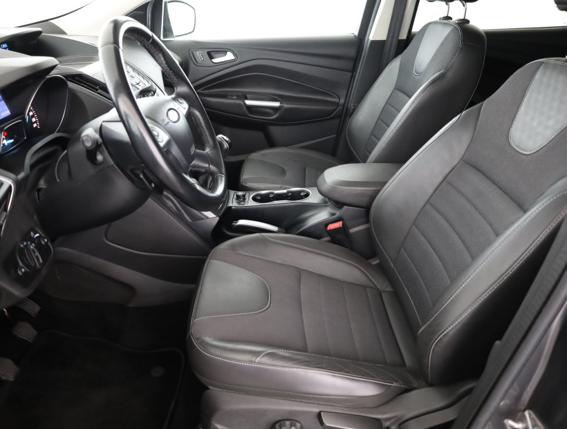 Ford Kuga, 2013