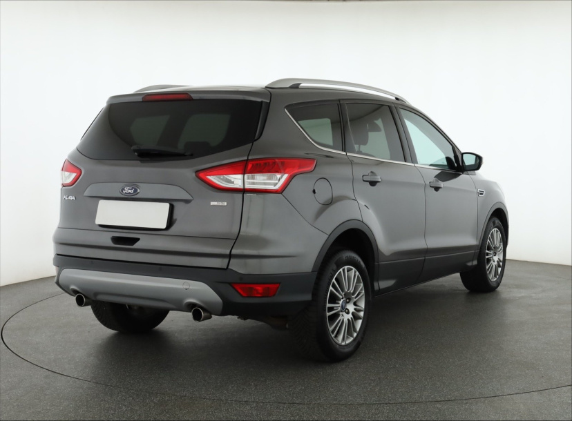 Ford Kuga, 2013