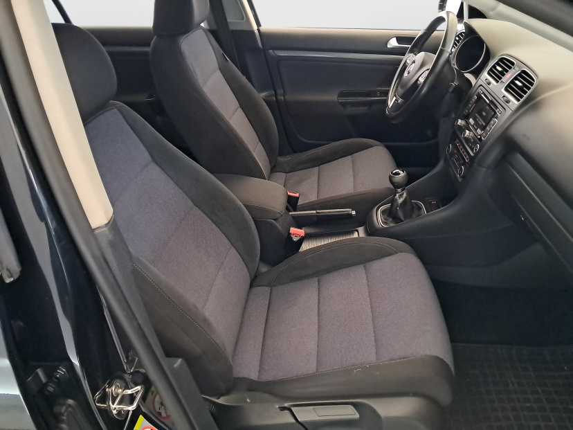 Volkswagen Golf, 2011