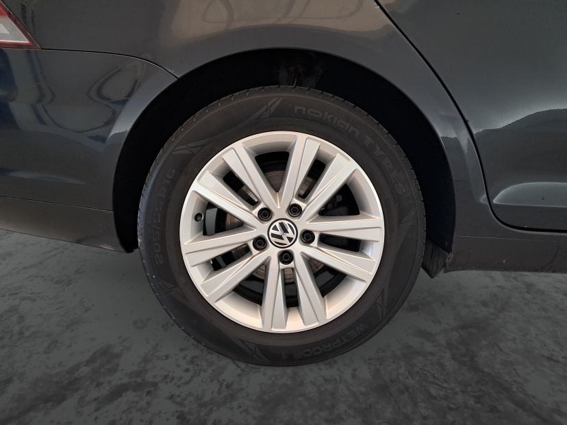Volkswagen Golf, 2011